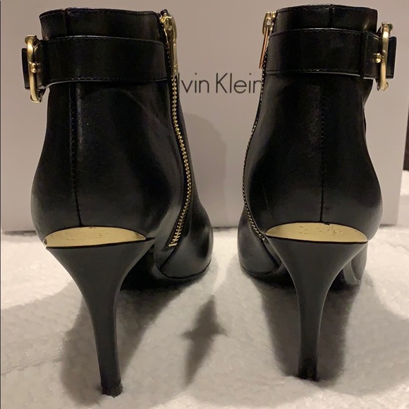 Calvin Klein black leather booties - Picture 5 of 6